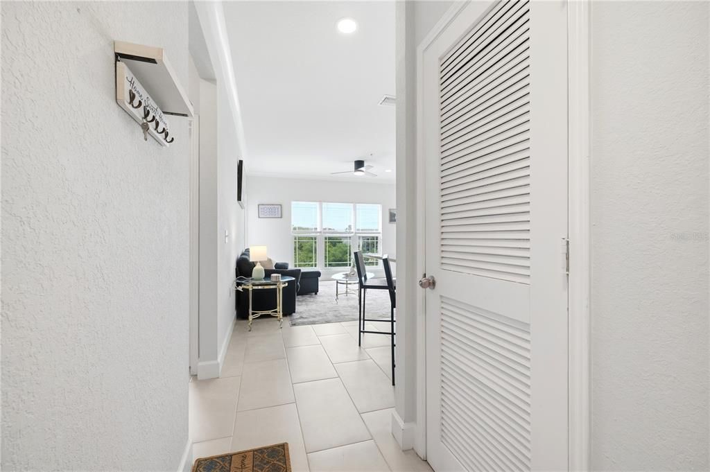 For Rent: $2,500 (2 beds, 2 baths, 1009 Square Feet)