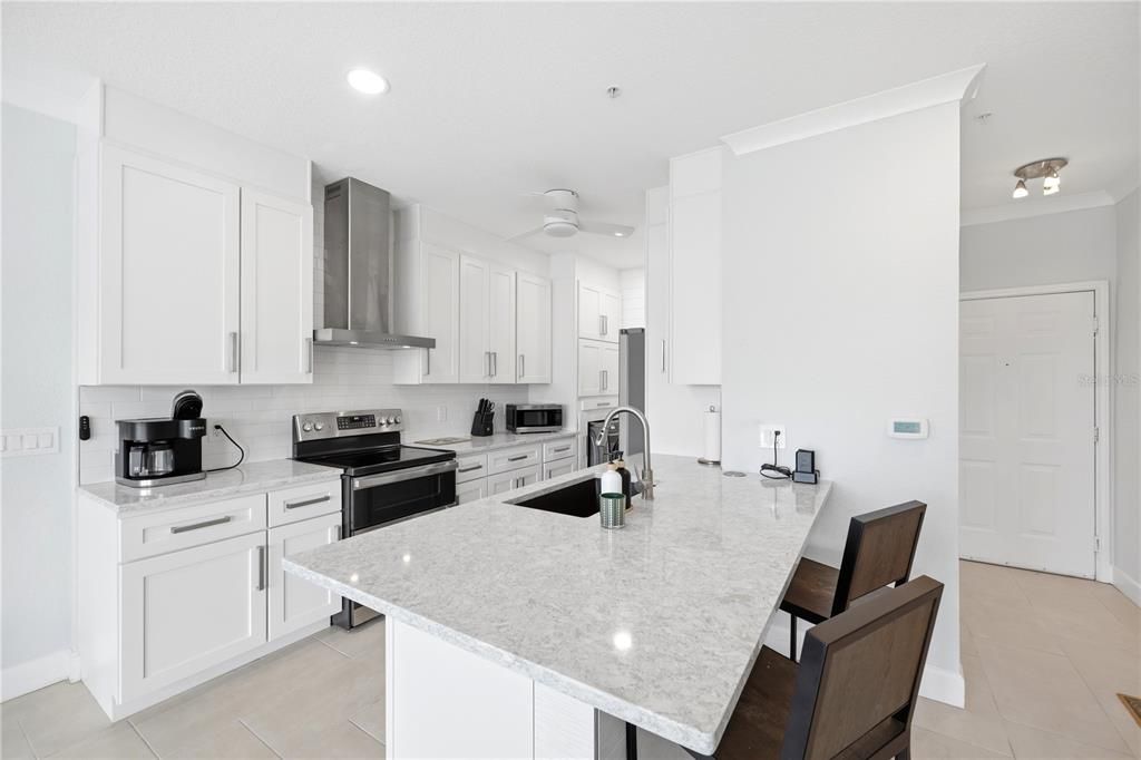 For Rent: $2,500 (2 beds, 2 baths, 1009 Square Feet)