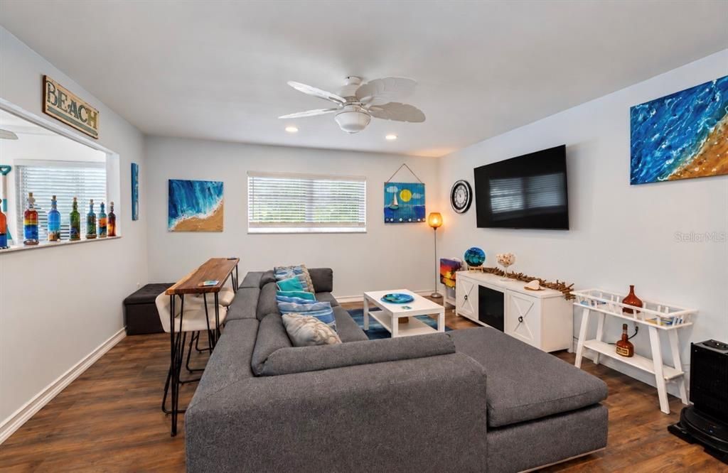 En Venta: $599,000 (3 camas, 2 baños, 1440 Pies cuadrados)