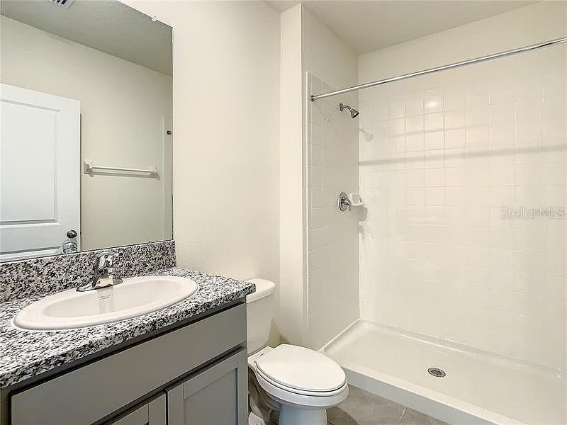 For Rent: $2,700 (5 beds, 3 baths, 2522 Square Feet)