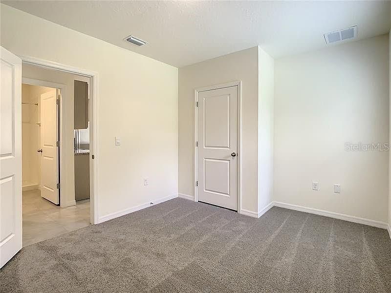 For Rent: $2,700 (5 beds, 3 baths, 2522 Square Feet)