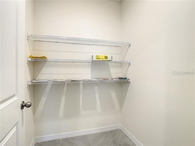 For Rent: $2,700 (5 beds, 3 baths, 2522 Square Feet)