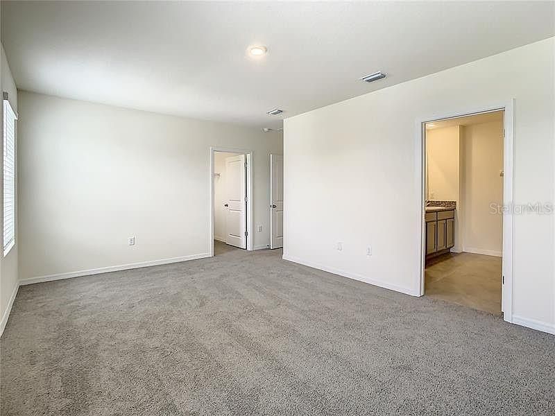 For Rent: $2,700 (5 beds, 3 baths, 2522 Square Feet)
