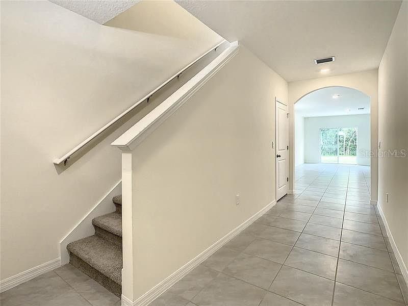 For Rent: $2,700 (5 beds, 3 baths, 2522 Square Feet)
