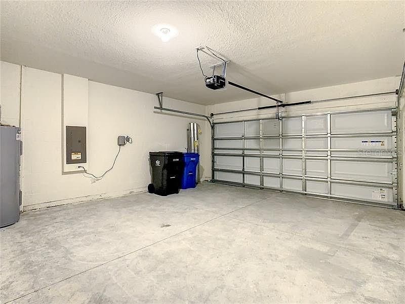 For Rent: $2,700 (5 beds, 3 baths, 2522 Square Feet)