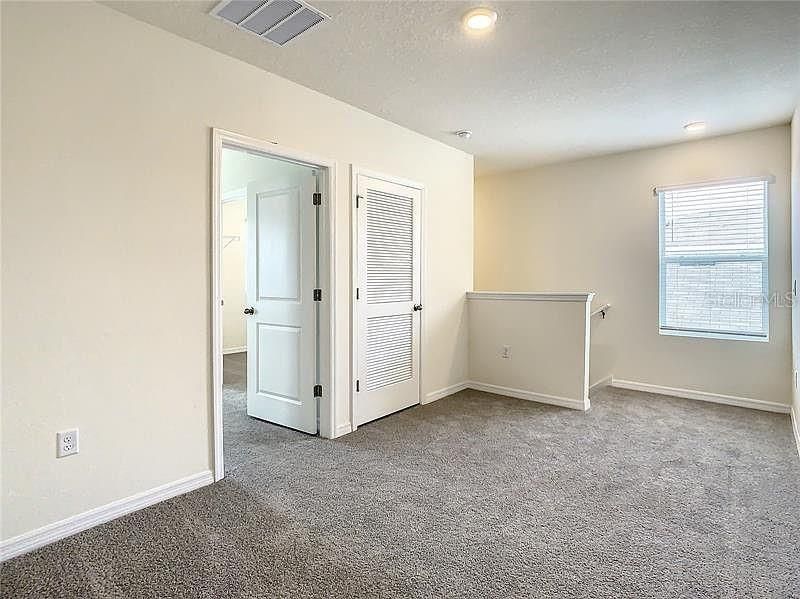 For Rent: $2,700 (5 beds, 3 baths, 2522 Square Feet)