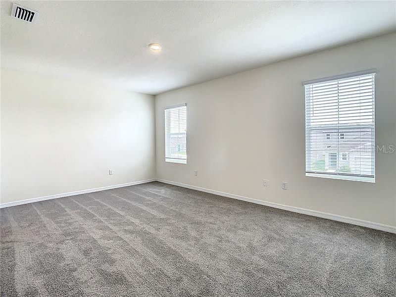 For Rent: $2,700 (5 beds, 3 baths, 2522 Square Feet)