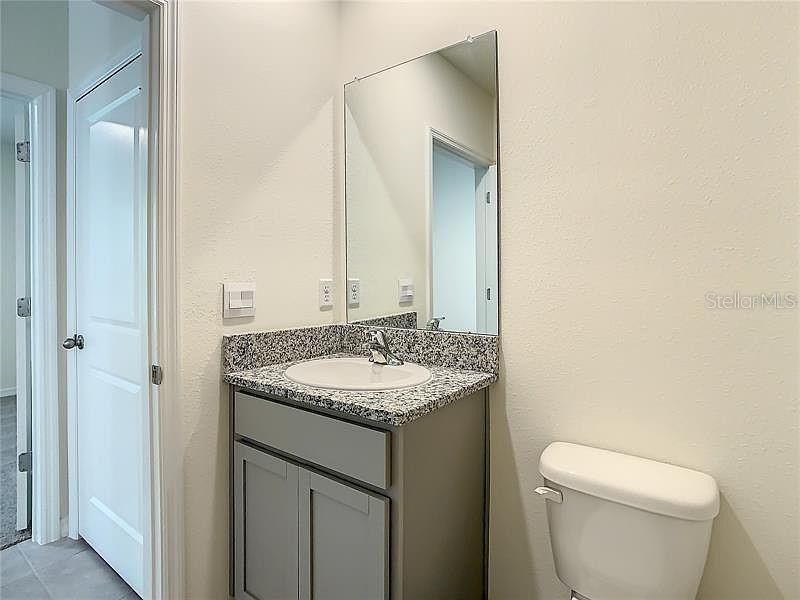 For Rent: $2,700 (5 beds, 3 baths, 2522 Square Feet)
