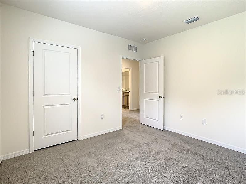 For Rent: $2,700 (5 beds, 3 baths, 2522 Square Feet)