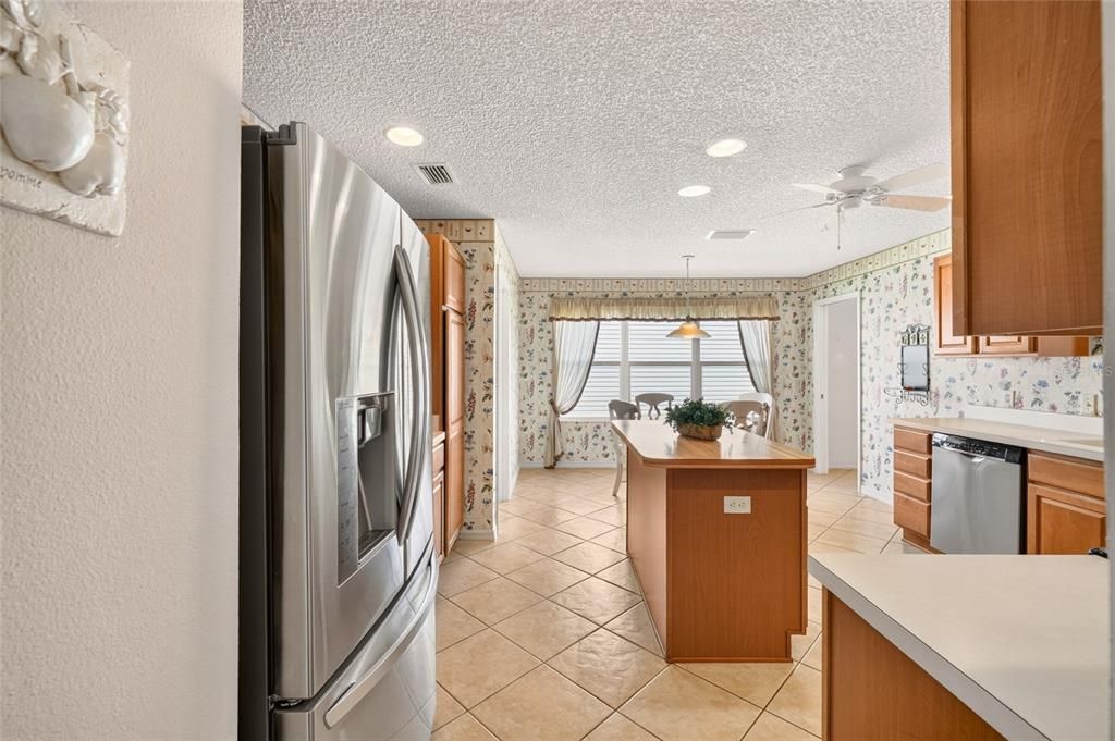 En Venta: $335,000 (3 camas, 2 baños, 1717 Pies cuadrados)