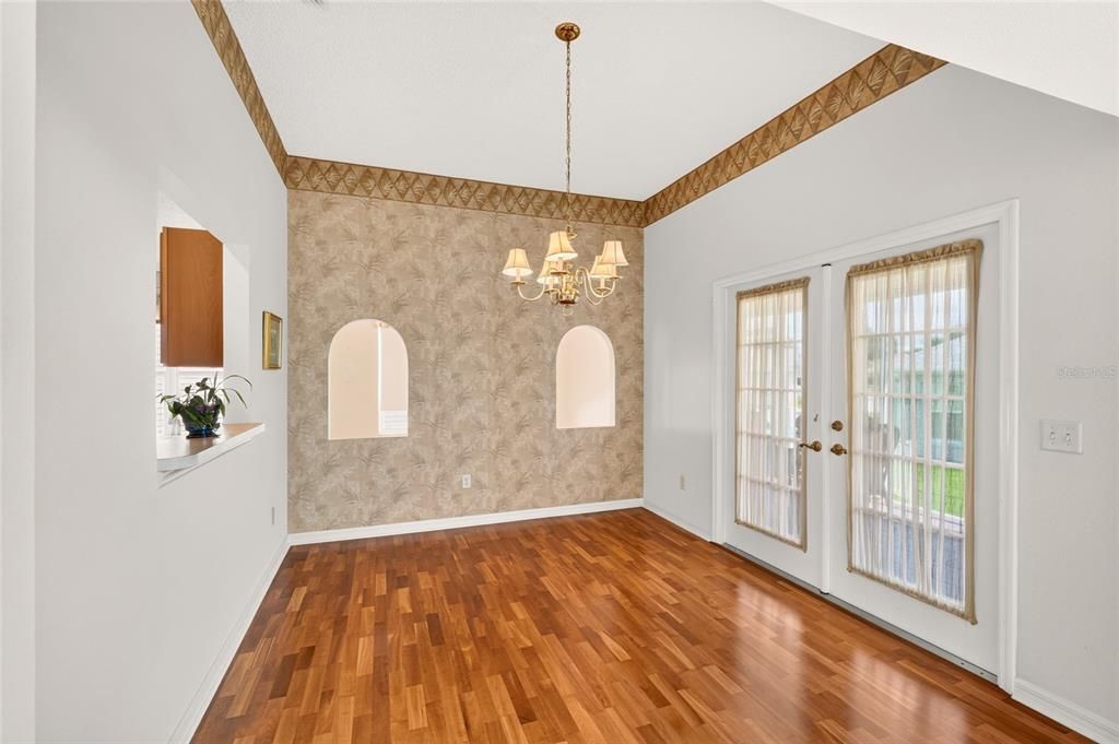 En Venta: $335,000 (3 camas, 2 baños, 1717 Pies cuadrados)