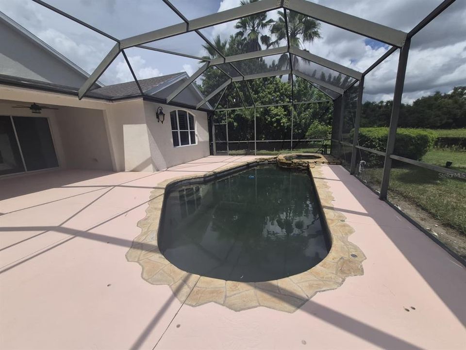 Active With Contract: $595,000 (4 beds, 3 baths, 3112 Square Feet)
