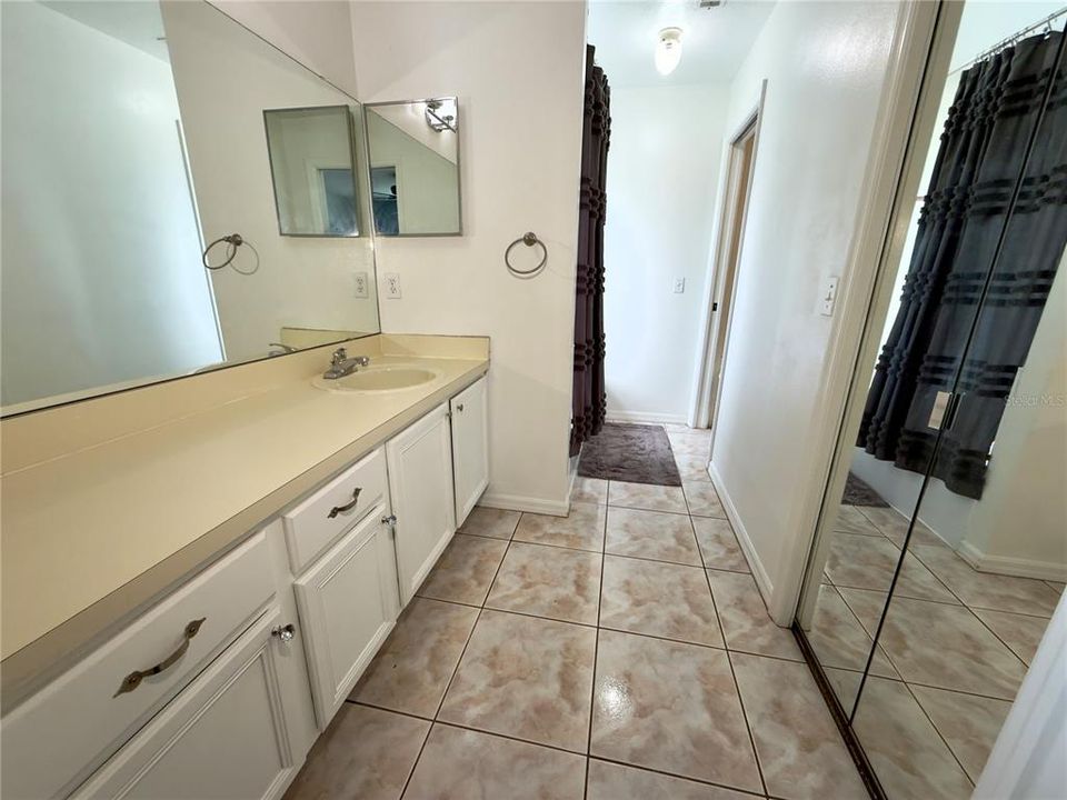En Renta: $2,995 (4 camas, 2 baños, 1618 Pies cuadrados)