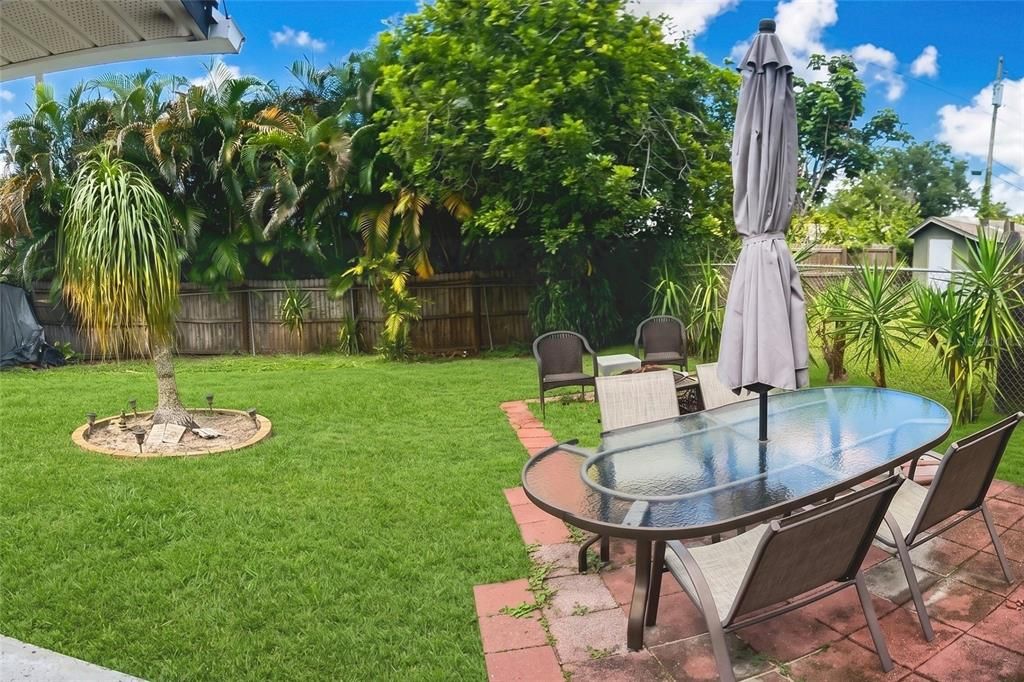 For Sale: $219,990 (2 beds, 1 baths, 576 Square Feet)