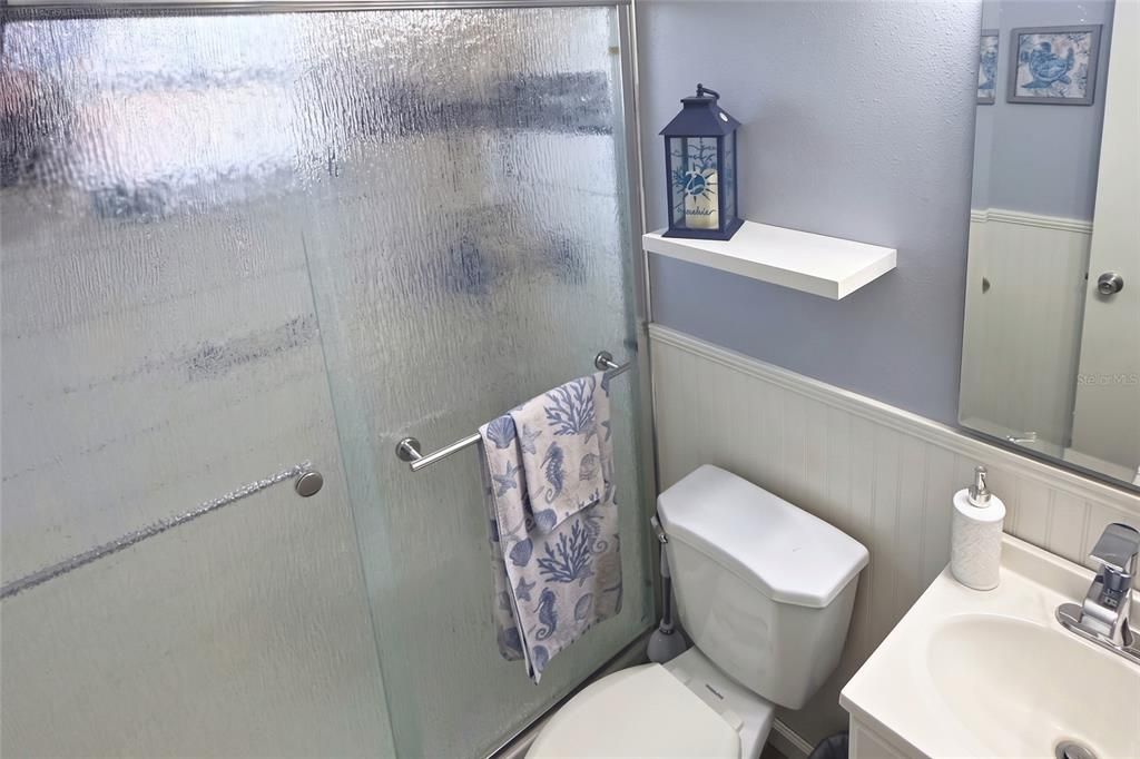 For Sale: $219,990 (2 beds, 1 baths, 576 Square Feet)