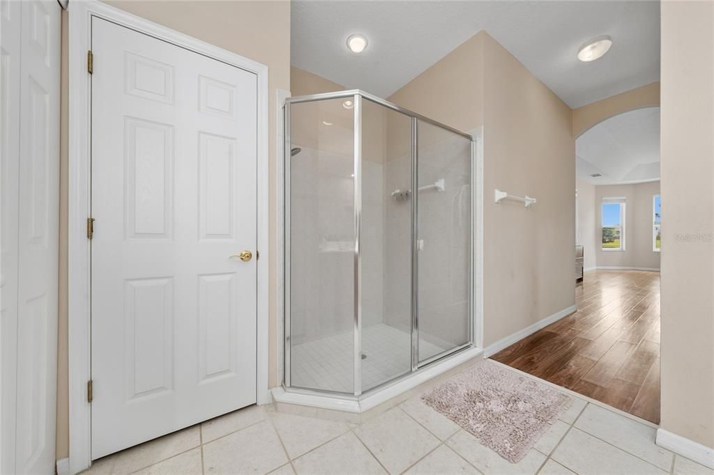 For Rent: $3,750 (4 beds, 3 baths, 2673 Square Feet)
