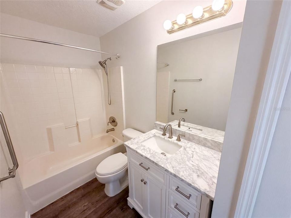 For Sale: $330,000 (3 beds, 2 baths, 1518 Square Feet)