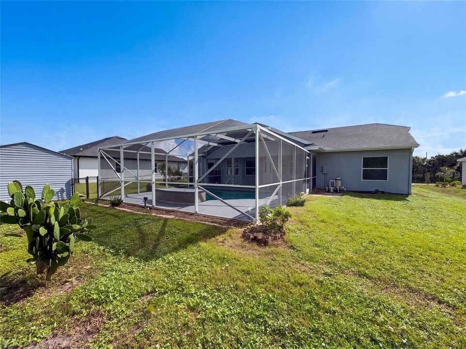 For Sale: $330,000 (3 beds, 2 baths, 1518 Square Feet)