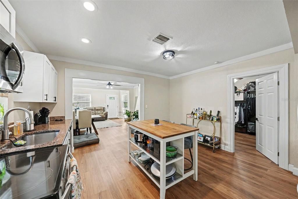 En Venta: $314,999 (3 camas, 2 baños, 1127 Pies cuadrados)