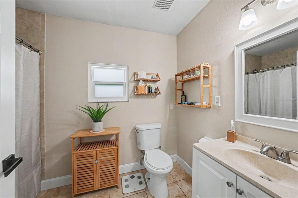 En Venta: $314,999 (3 camas, 2 baños, 1127 Pies cuadrados)