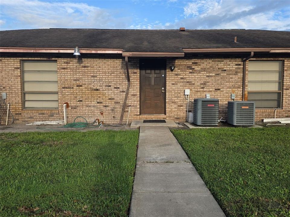 For Sale: $975,000 (0 beds, 0 baths, 3321 Square Feet)