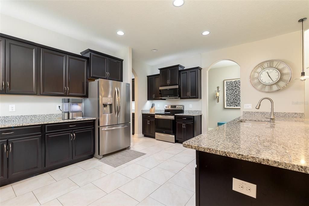 Active With Contract: $540,000 (4 beds, 3 baths, 3096 Square Feet)