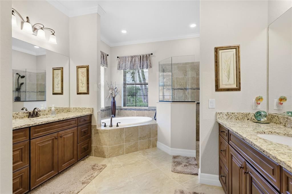 Active With Contract: $799,000 (3 beds, 2 baths, 2365 Square Feet)