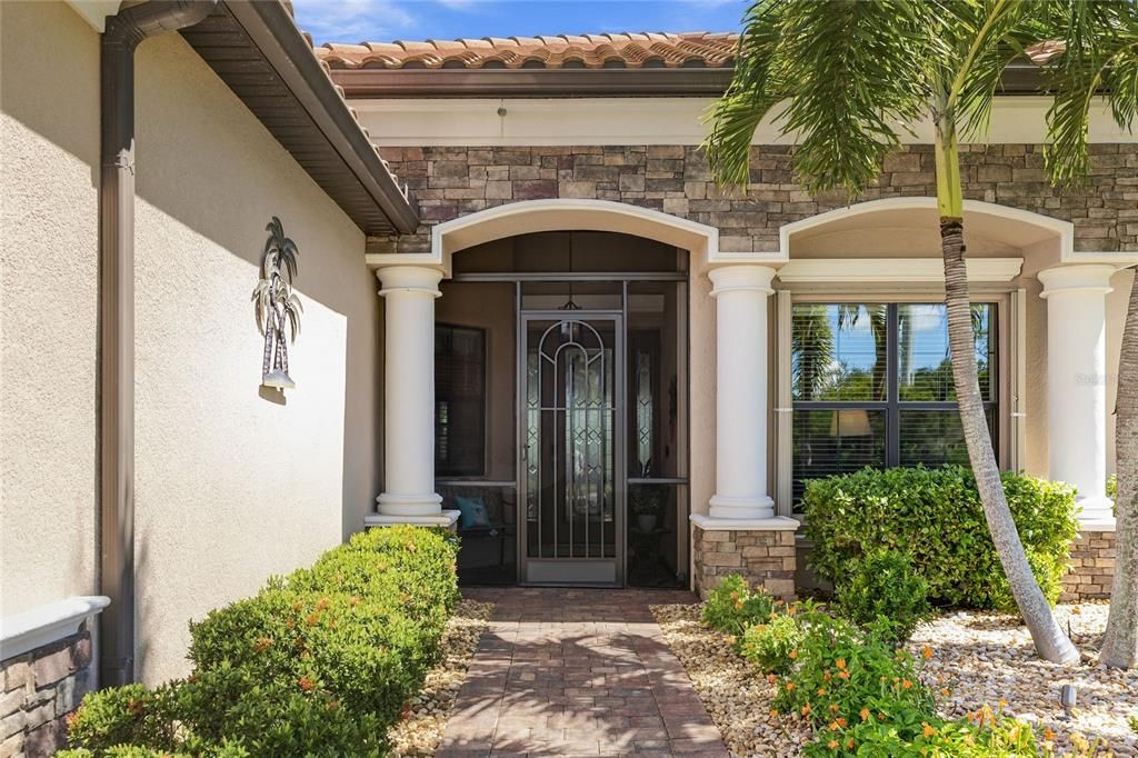 Active With Contract: $799,000 (3 beds, 2 baths, 2365 Square Feet)