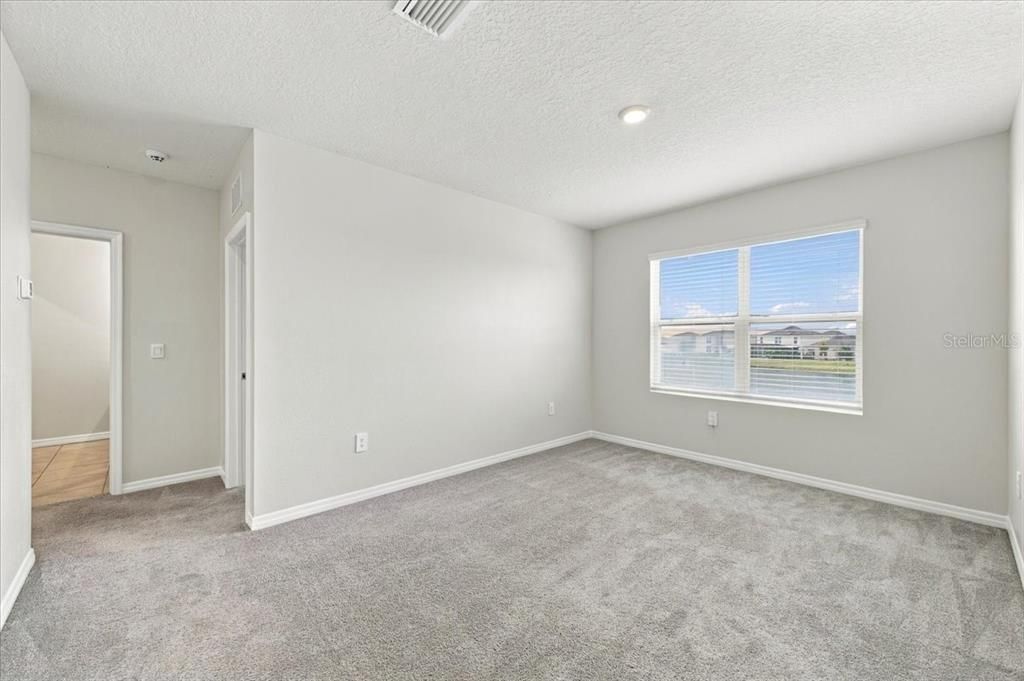 For Rent: $3,300 (5 beds, 3 baths, 2674 Square Feet)