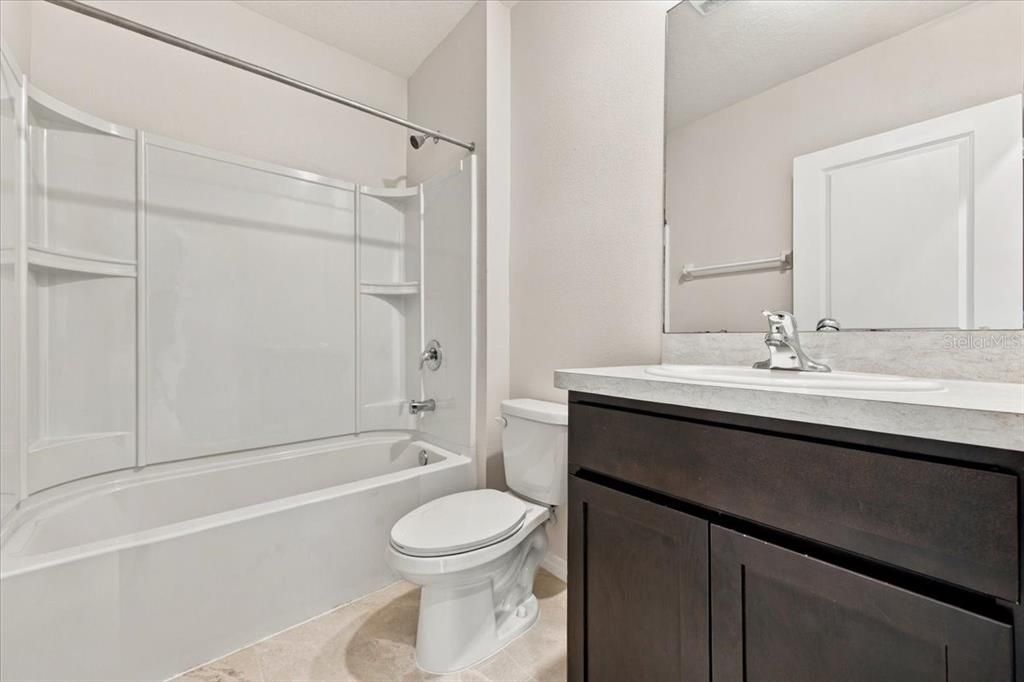 For Rent: $3,300 (5 beds, 3 baths, 2674 Square Feet)