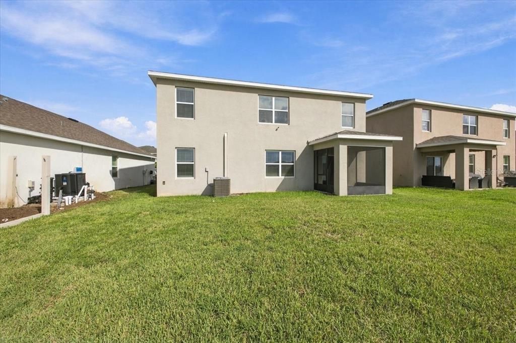 For Rent: $3,300 (5 beds, 3 baths, 2674 Square Feet)