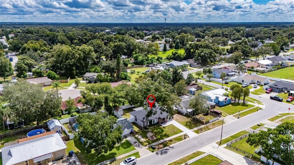 For Sale: $349,900 (3 beds, 2 baths, 1272 Square Feet)