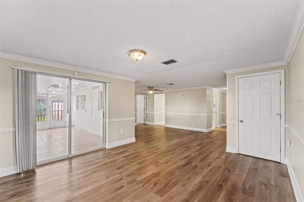 En Venta: $249,900 (3 camas, 2 baños, 1234 Pies cuadrados)