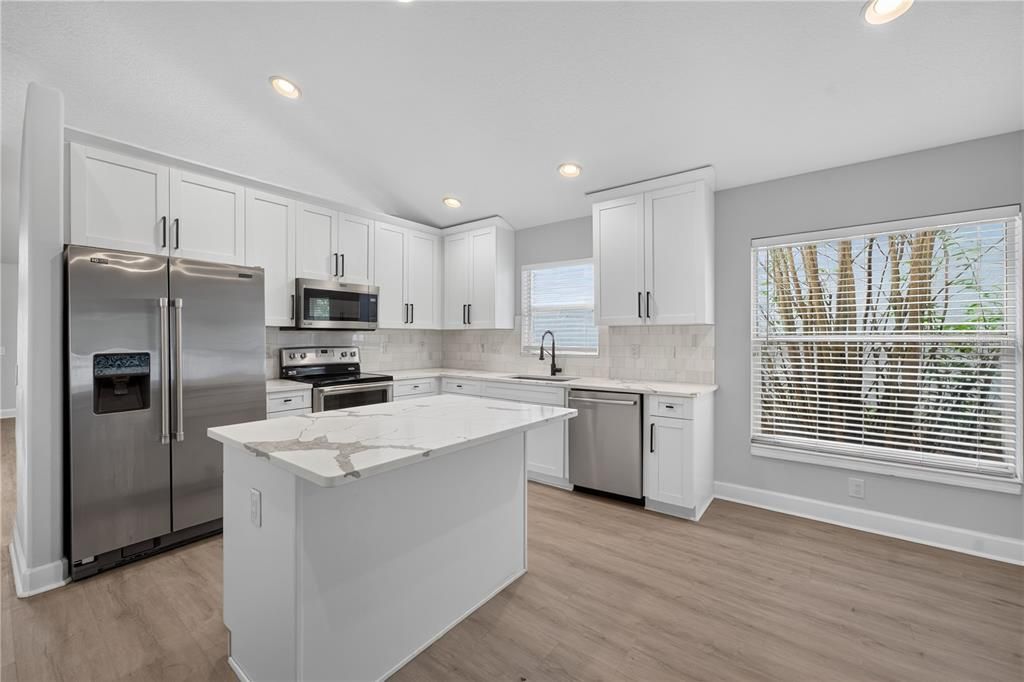 For Sale: $489,000 (3 beds, 2 baths, 2074 Square Feet)