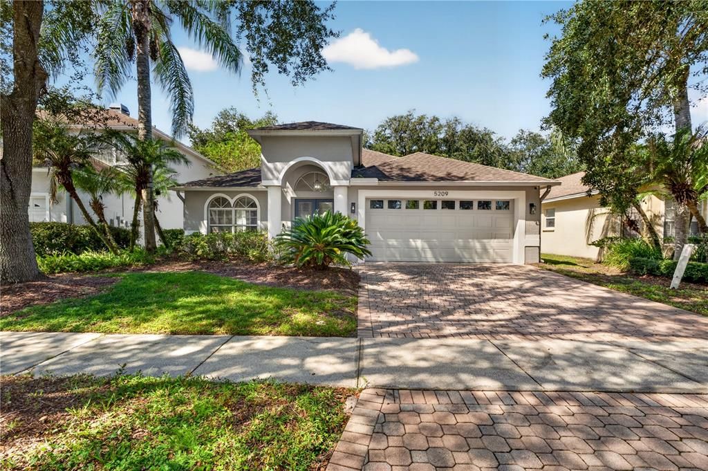 For Sale: $489,000 (3 beds, 2 baths, 2074 Square Feet)