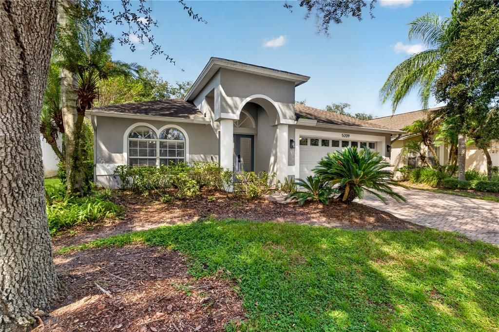 For Sale: $489,000 (3 beds, 2 baths, 2074 Square Feet)