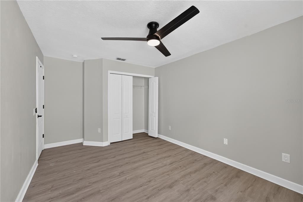For Sale: $489,000 (3 beds, 2 baths, 2074 Square Feet)