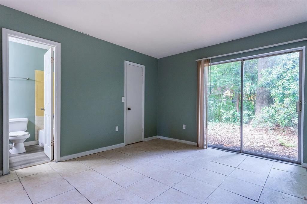 For Rent: $900 (1 beds, 1 baths, 612 Square Feet)
