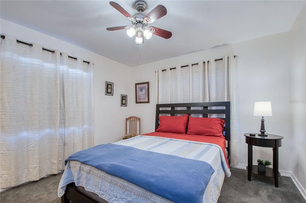 En Renta: $2,395 (2 camas, 1 baños, 1102 Pies cuadrados)