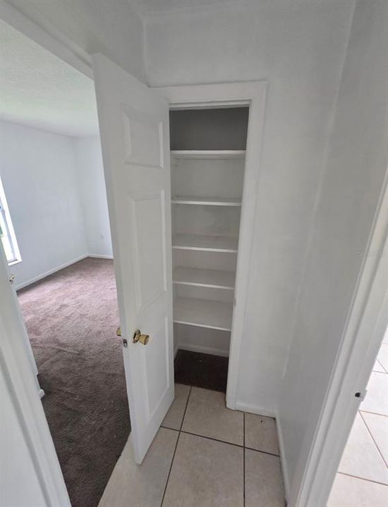 For Sale: $205,000 (3 beds, 1 baths, 960 Square Feet)