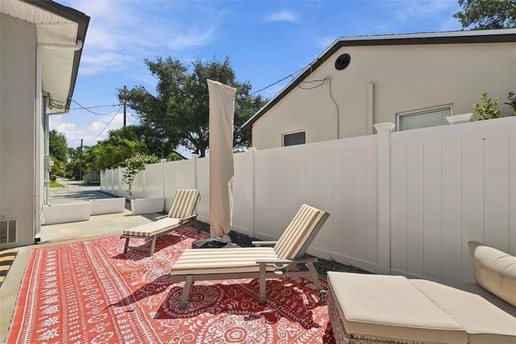For Sale: $1,175,000 (3 beds, 2 baths, 2236 Square Feet)