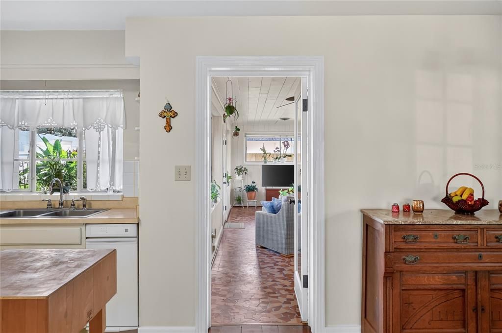 For Sale: $300,000 (3 beds, 2 baths, 1782 Square Feet)