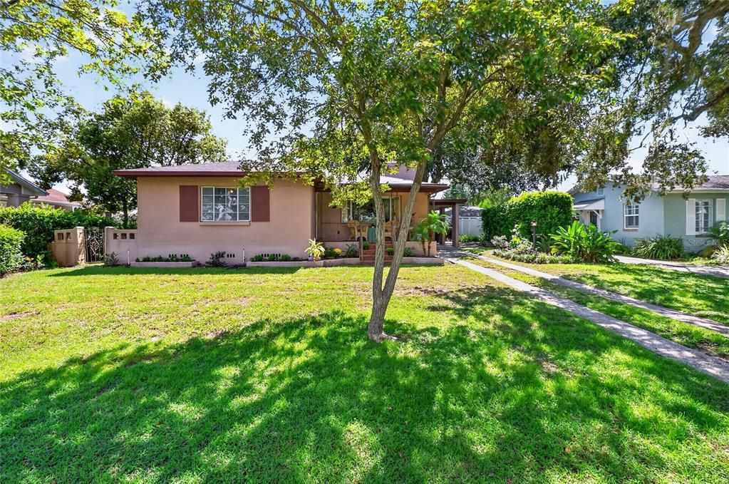 For Sale: $300,000 (3 beds, 2 baths, 1782 Square Feet)
