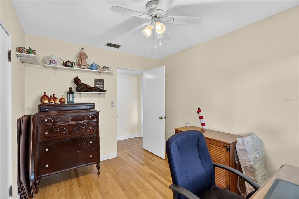 For Sale: $300,000 (3 beds, 2 baths, 1782 Square Feet)