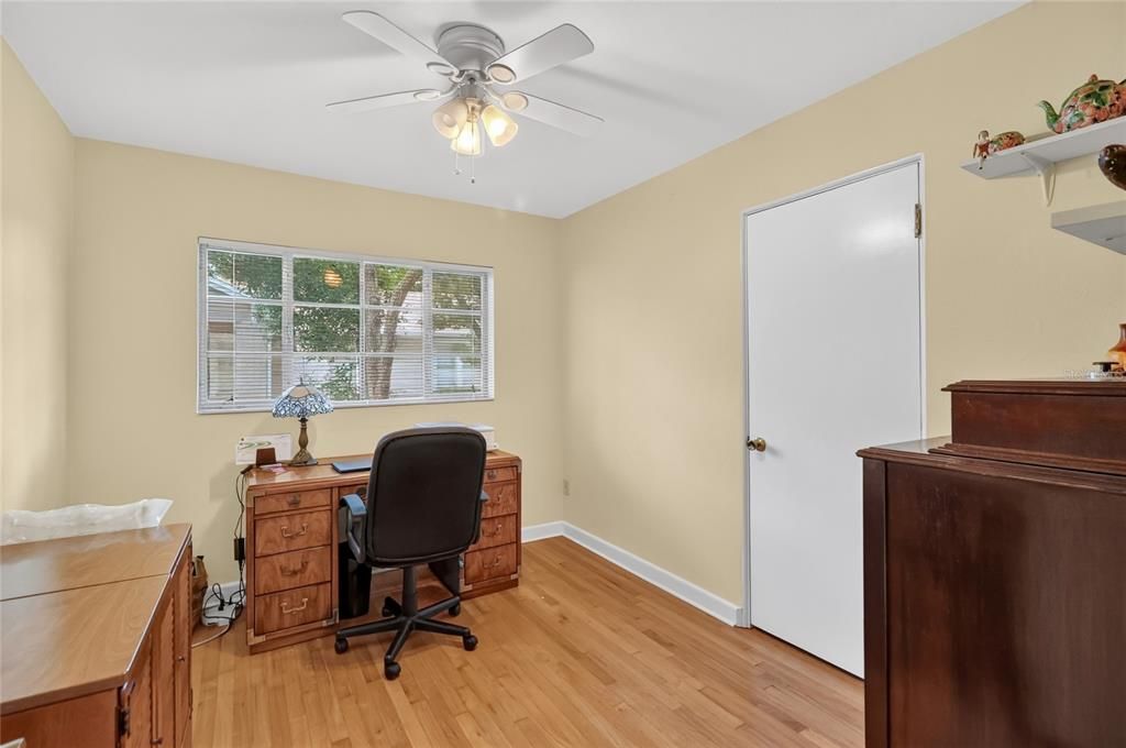 For Sale: $300,000 (3 beds, 2 baths, 1782 Square Feet)