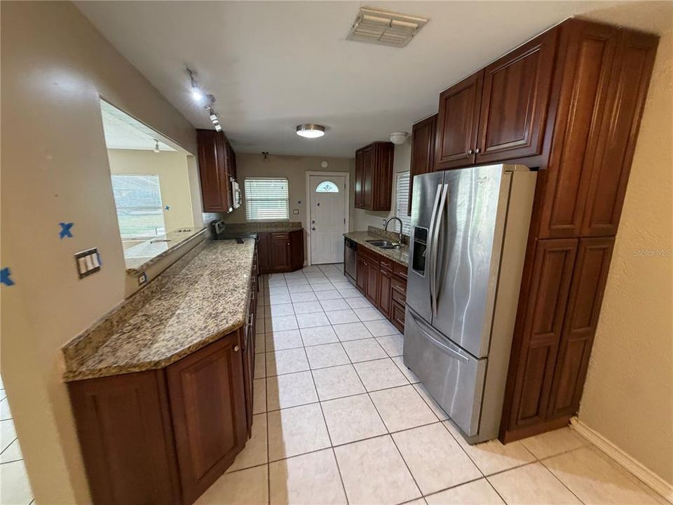En Venta: $249,900 (4 camas, 2 baños, 1968 Pies cuadrados)