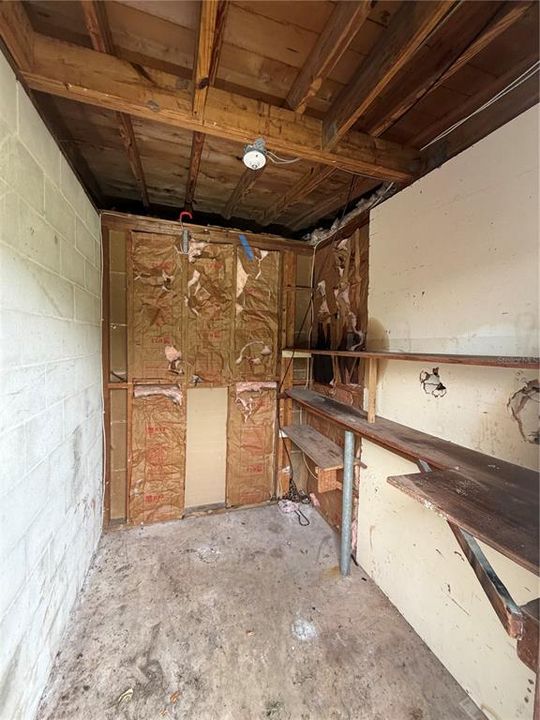 En Venta: $249,900 (4 camas, 2 baños, 1968 Pies cuadrados)