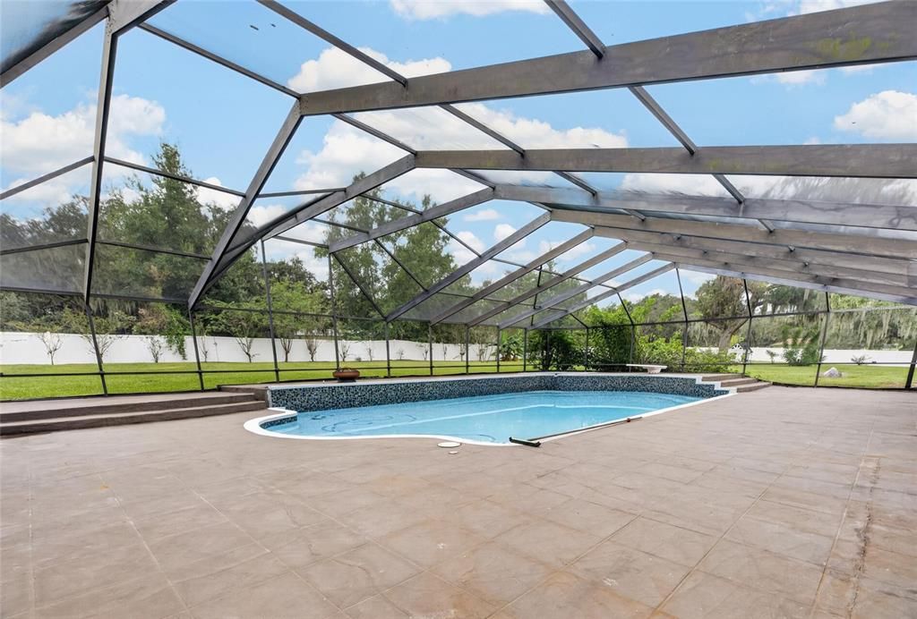 For Sale: $850,000 (4 beds, 3 baths, 3501 Square Feet)