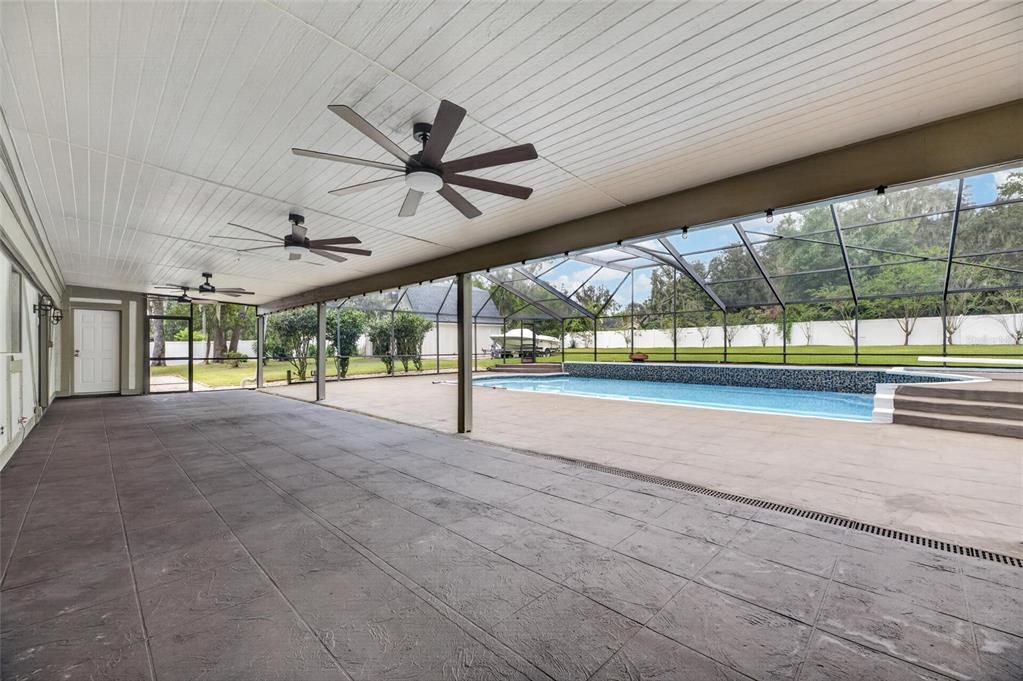 For Sale: $850,000 (4 beds, 3 baths, 3501 Square Feet)