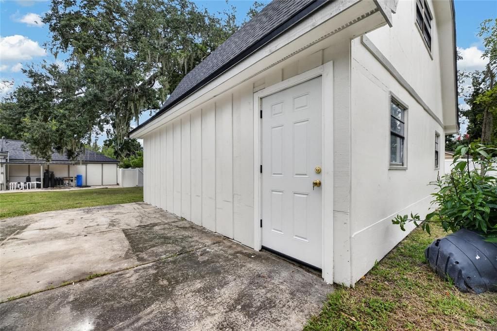 For Sale: $850,000 (4 beds, 3 baths, 3501 Square Feet)